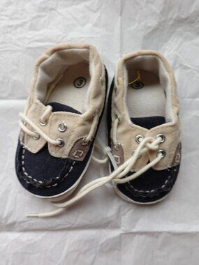 Kids Two-Tone Navy and Beige Boat Shoes - Unbranded